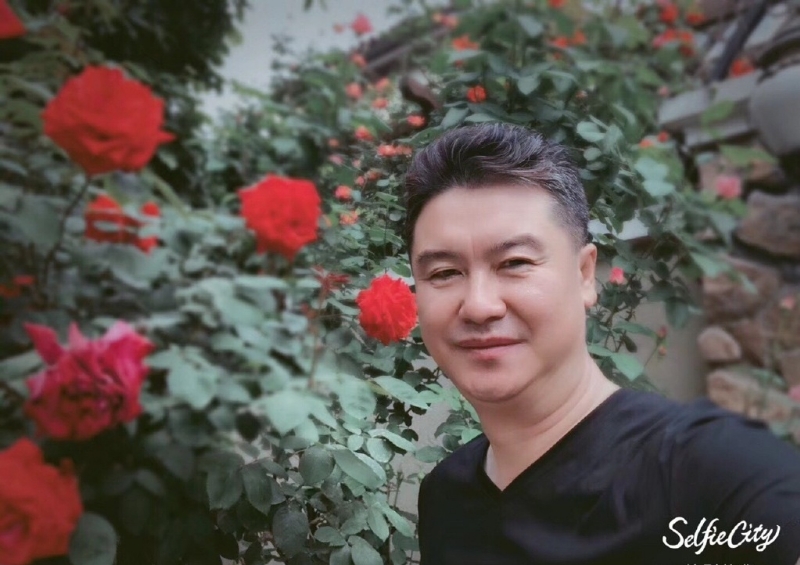姓李名光耀的第一张照片--九龙中老年相亲网