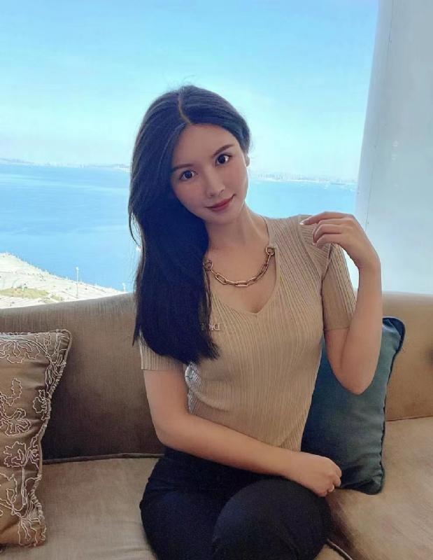 李芷晴的第一张照片--九龙中老年相亲网