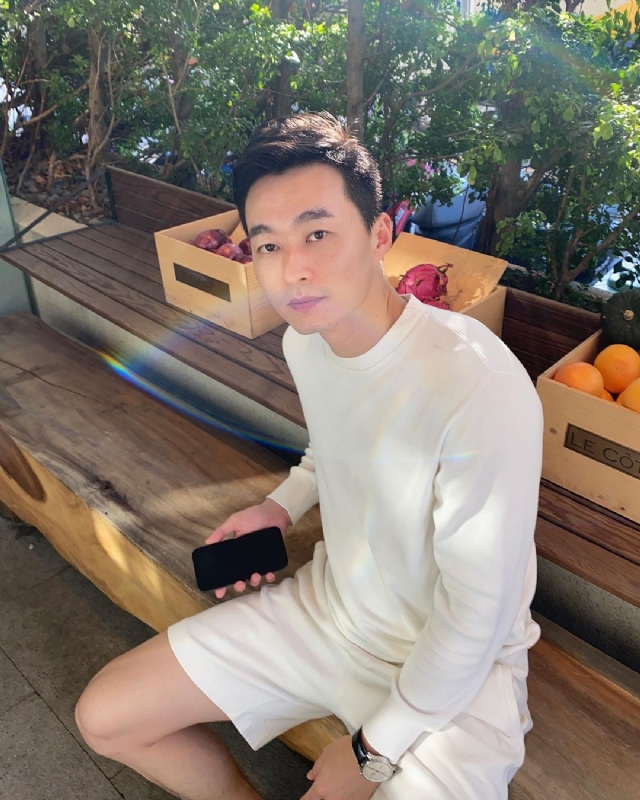 Eric的第一张照片--九龙中老年相亲网