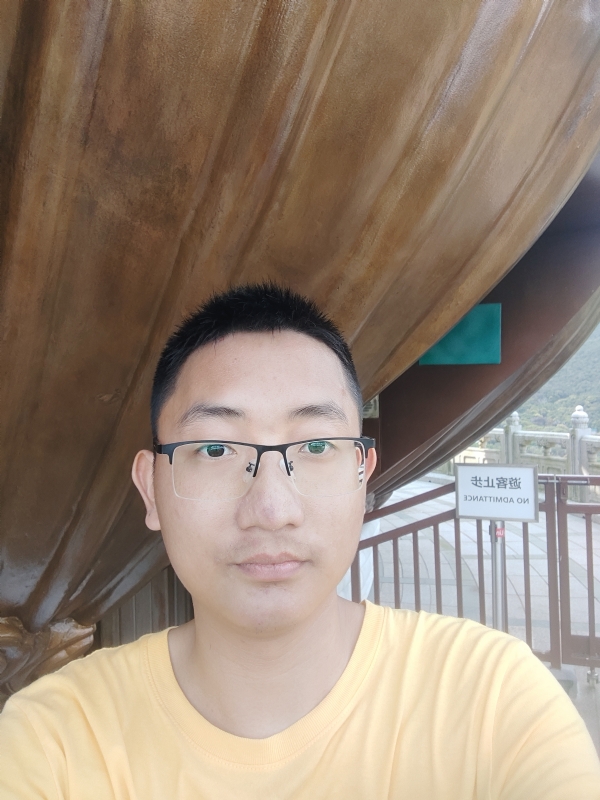 老实人的第一张照片--九龙中老年相亲网